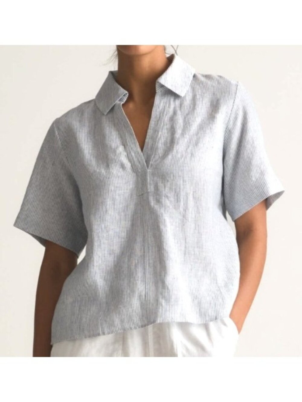 Quince Women's Sz Medium Blue Pinstripe 100% Linen Short-Sleeve Popover Top